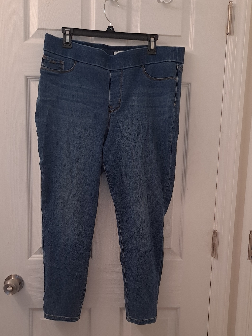 Nine West Women's Dark Blue Cropped Skinny Jeans